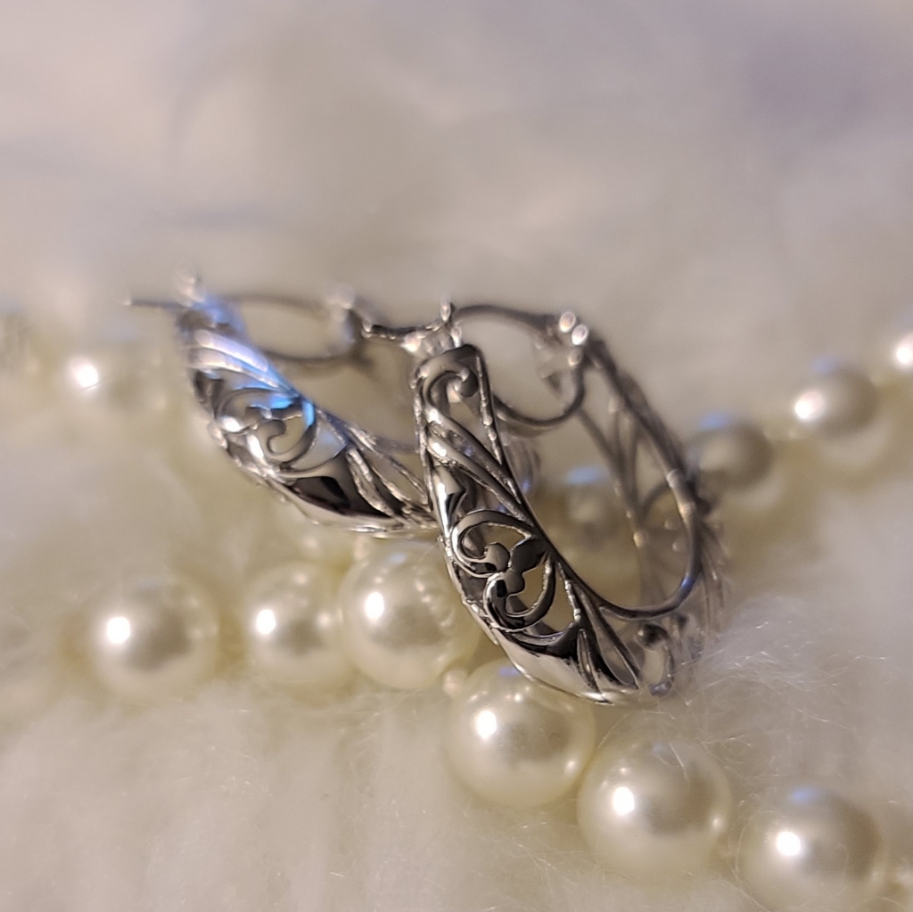 Karis Openwork Baskethoop Earrings